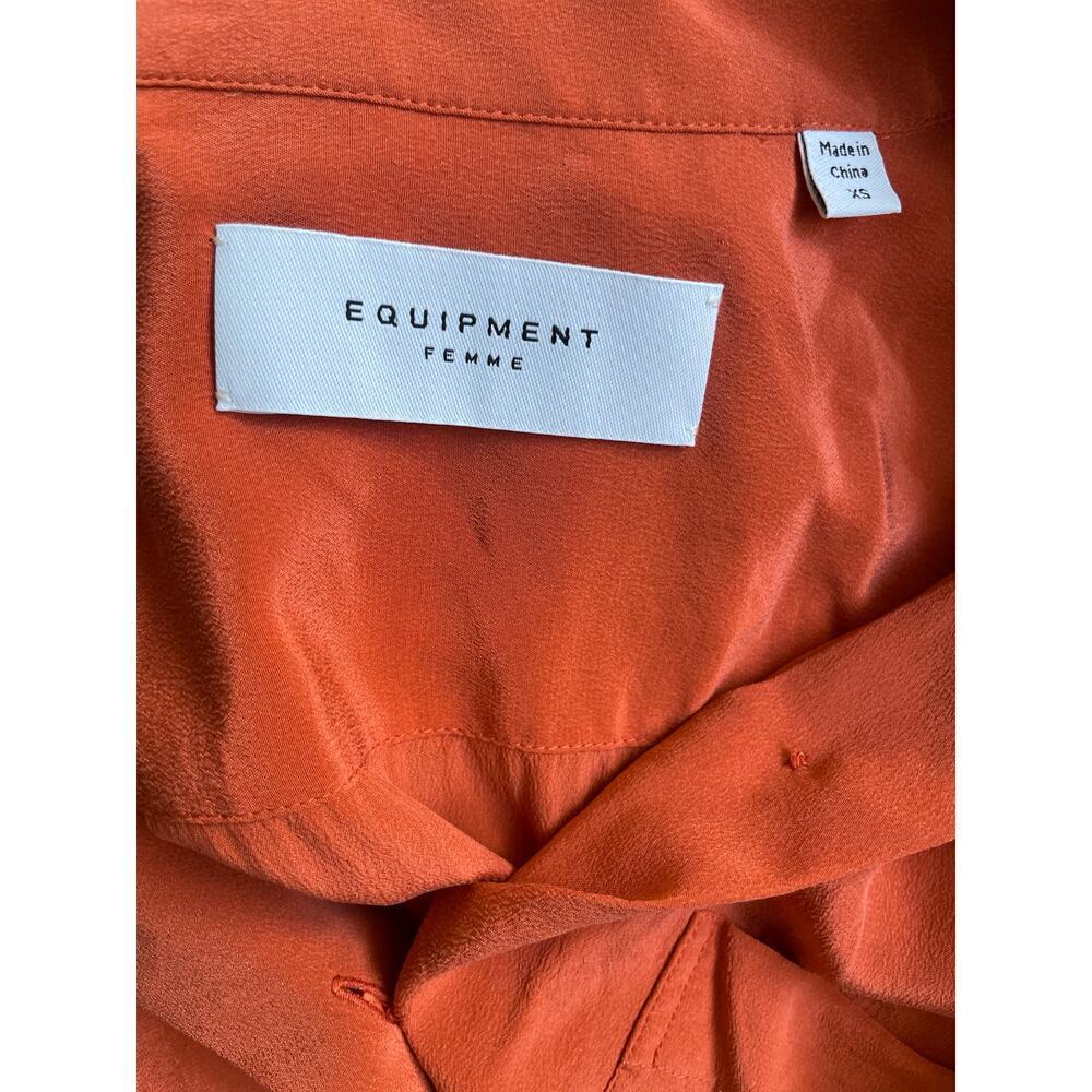 Equipment 100% Silk Burnt Orange Button Down Shirt • Business Casual • Size XS - Picture 4 of 5